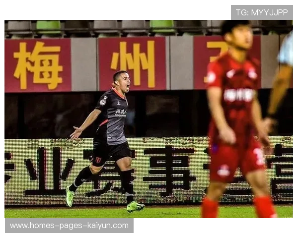 成都蓉城组织转换干脆，场面节奏完全被掌控